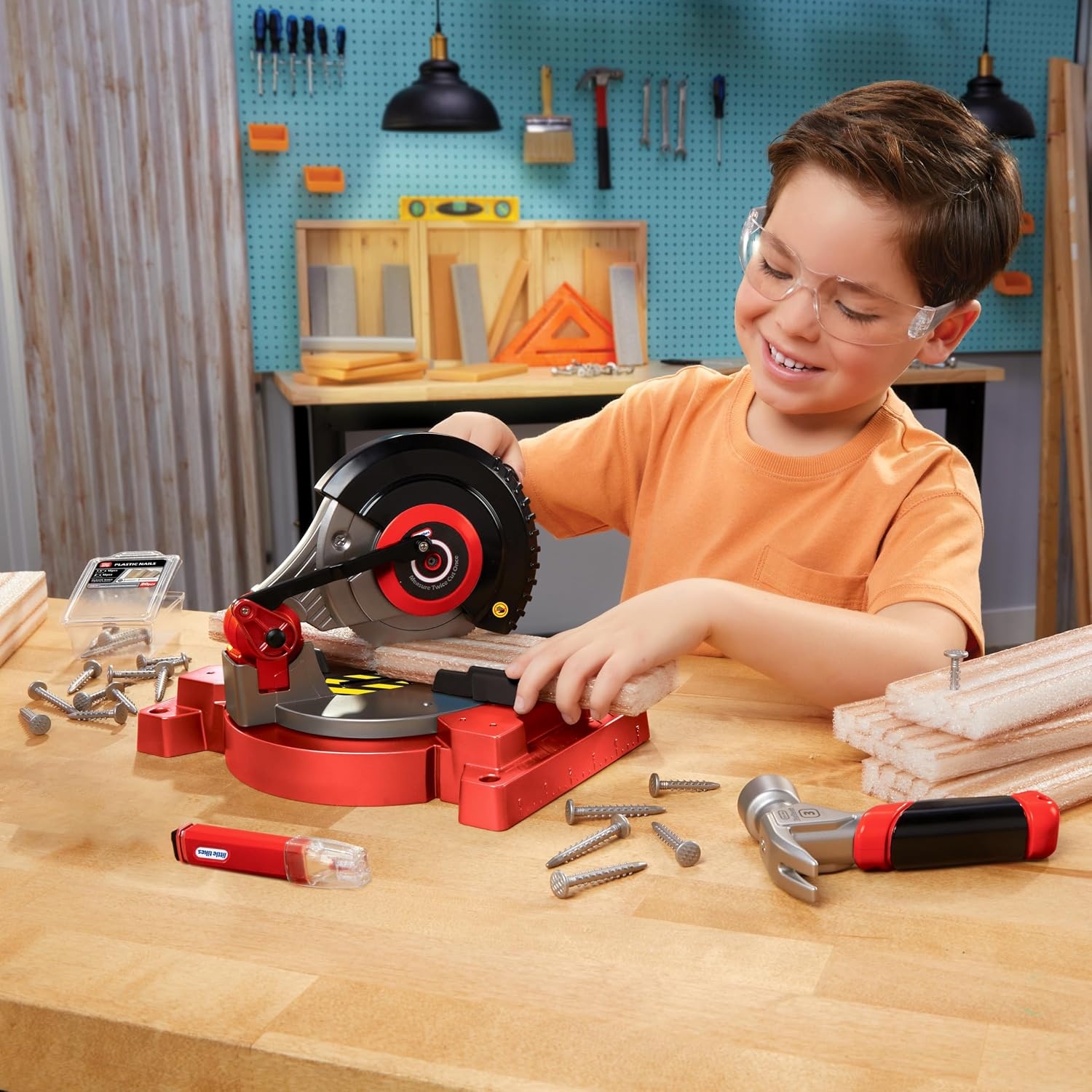 Little Tikes Creative Construction Power Cuts Set with 6 Accessories, Pretend Play Construction Set, for Boys and Girls Ages 3+ Years(Saw)