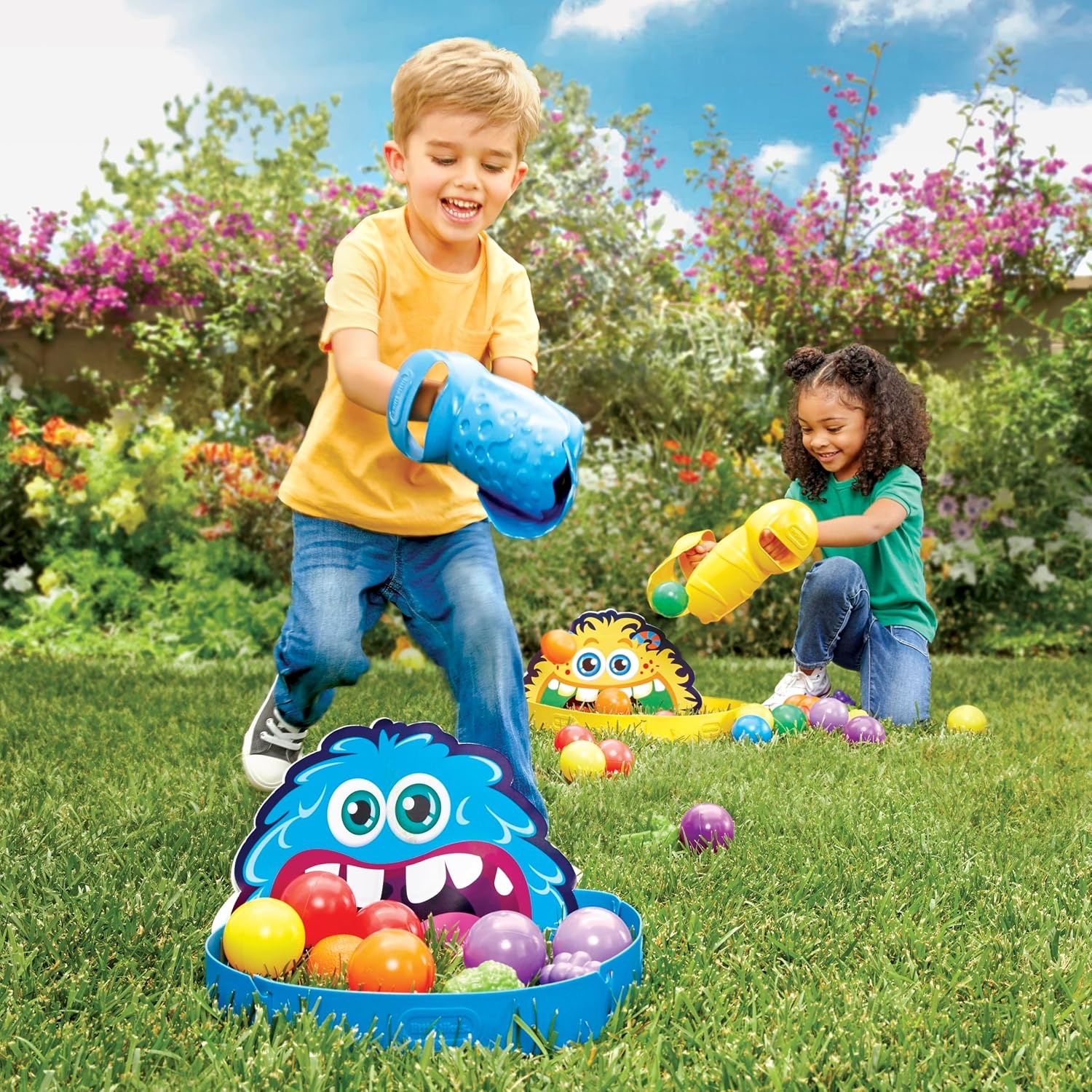 Little Tikes Feeding Frenzy – Indoor/Outdoor Gaming Experience – 30+ Accessories – Ages 3+ – Easy to Learn – Fast Paced