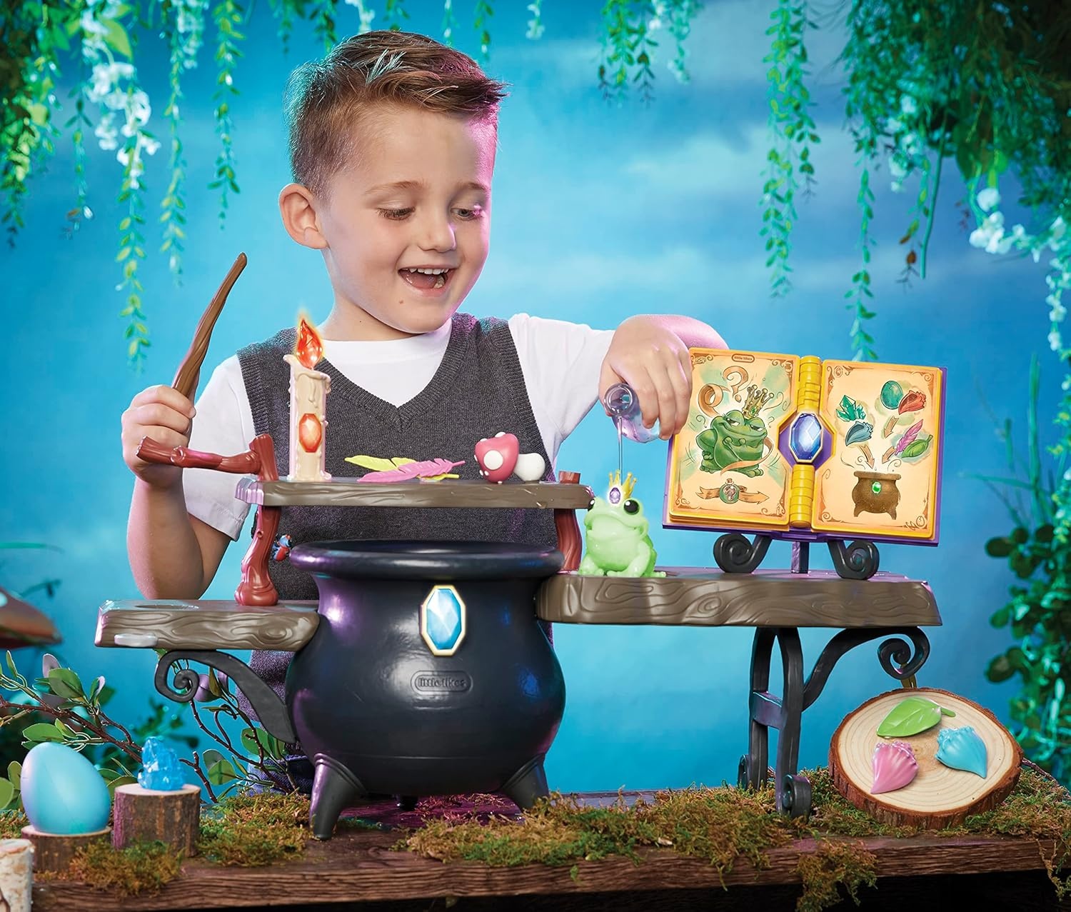 Little Tikes Magic Workshop Roleplay Tabletop Play Set for Kids, Boys, Girls, 3+