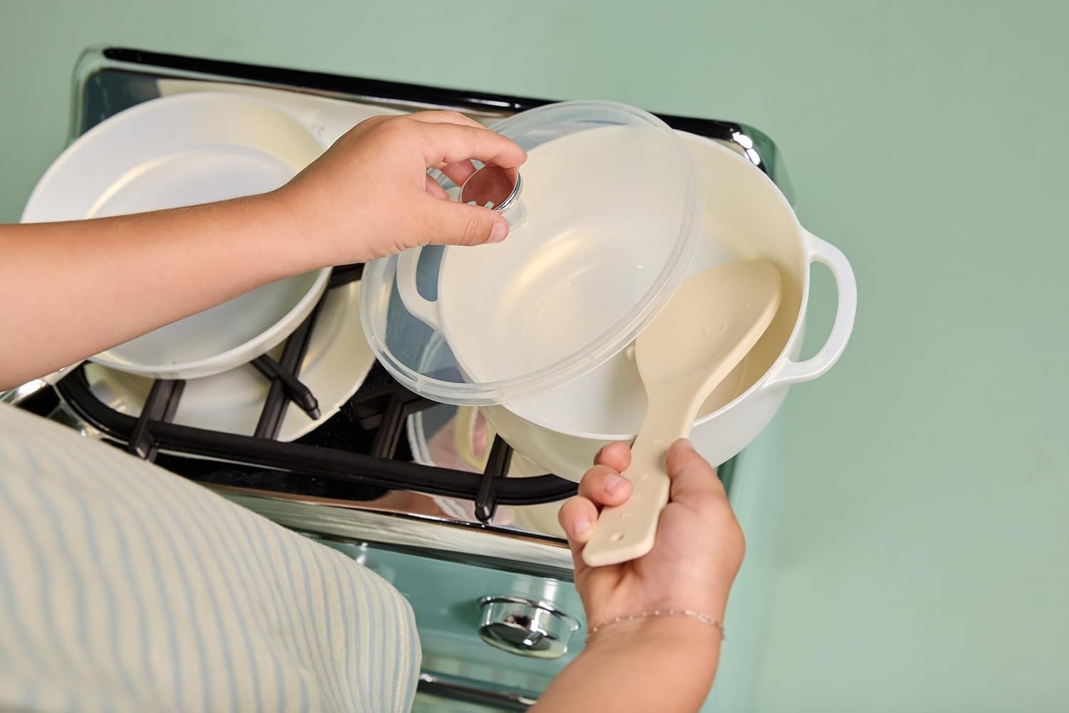 Little Tikes Sweet Spaces Pots & Pans Set, White, Play Kitchen Cookware, for Boys and Girls Ages 3+ Years