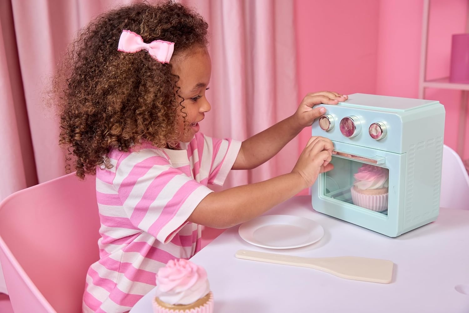 Little Tikes Sweet Spaces Mini Oven – Sea Foam, Imaginative Play, Pretend Play Kitchen, Boys and Girls Ages 3+ Years