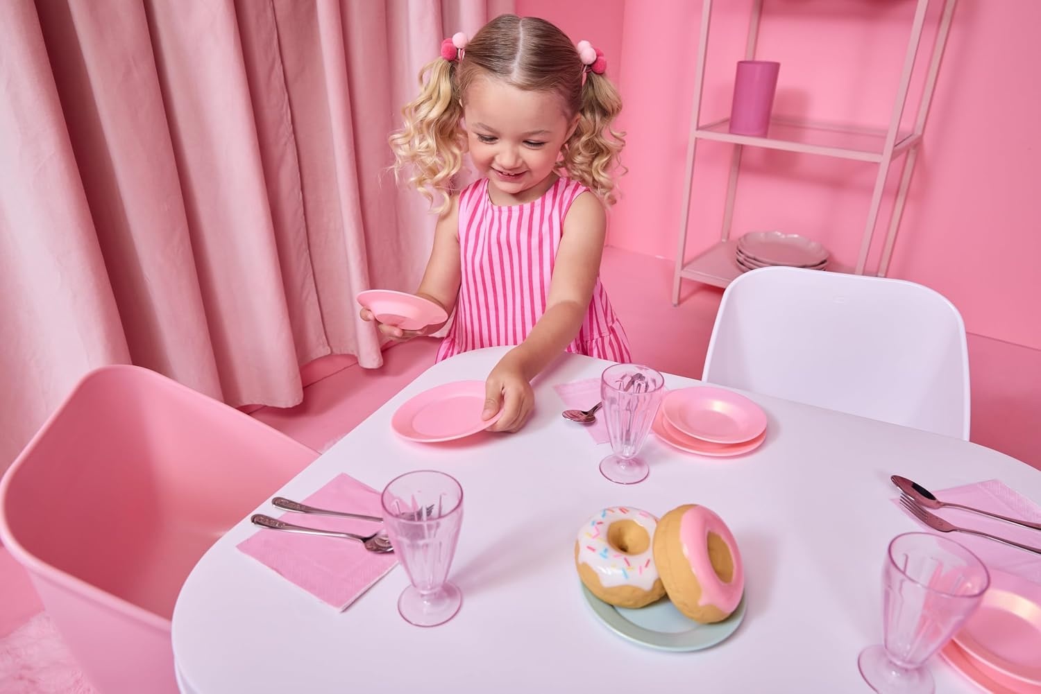 Little Tikes Sweet Spaces Snack & Play Kids Table, Playroom Furniture, Boys and Girls Ages 1-6 Years