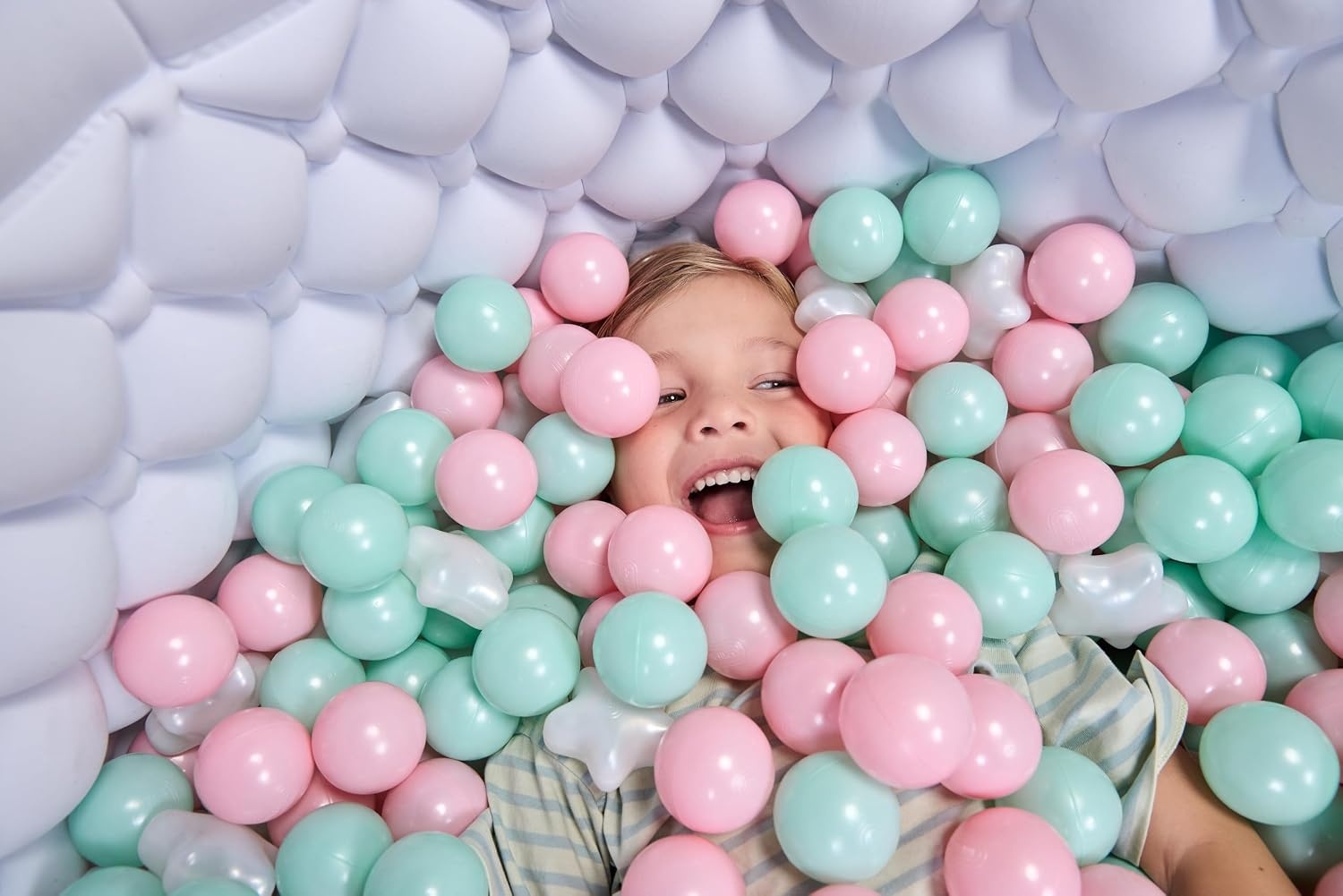 Little Tikes Sweet Spaces Inflatable Ball Pit w/ 250 Balls, Sensory Play, Indoors and Outdoors, Boys and Girls Ages 12 Months +