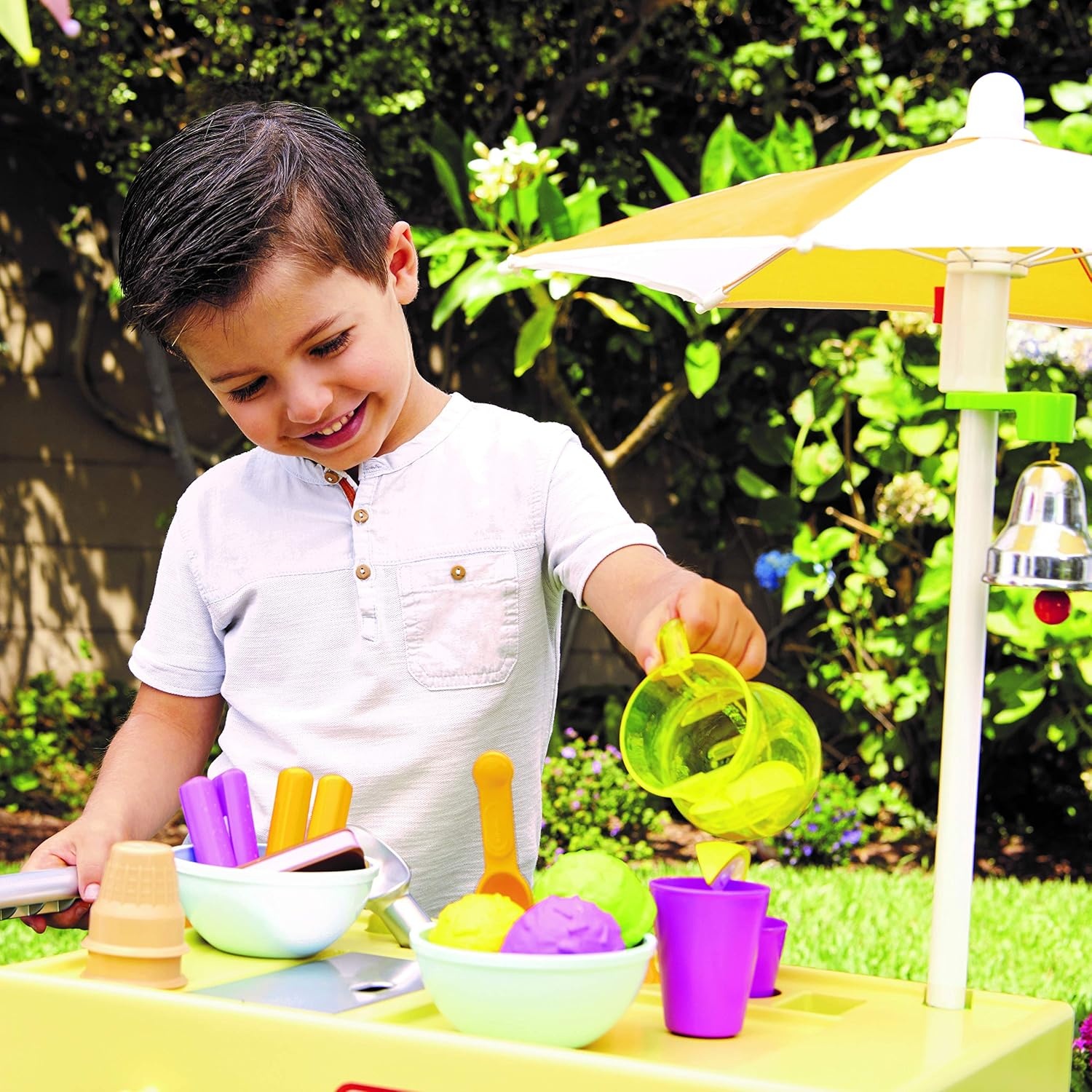 Little Tikes 2-in-1 Lemonade and Ice Cream Stand with 25 Accessories and Chalkboard For Kids Ages 2 plus(Stand)