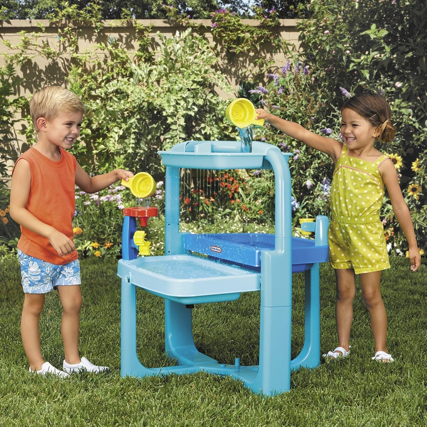 Little Tikes Easy Store Outdoor Folding Water Play Table with Accessories for Kids, Children, Boys & Girls 3+ Years, Mutlicolor, 660429C3