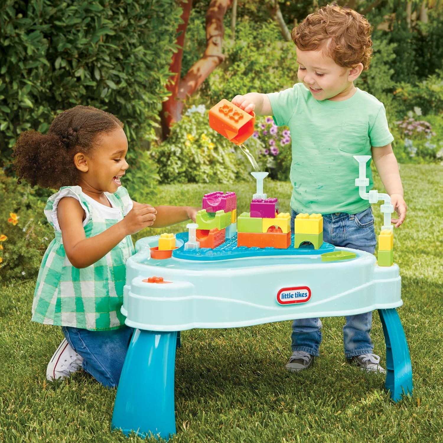 Little Tikes Build & Splash Water Table with 25 Piece Accessories – Wet/Dry Play, Indoor/Outdoor with Removeable Grow-with-Me Legs