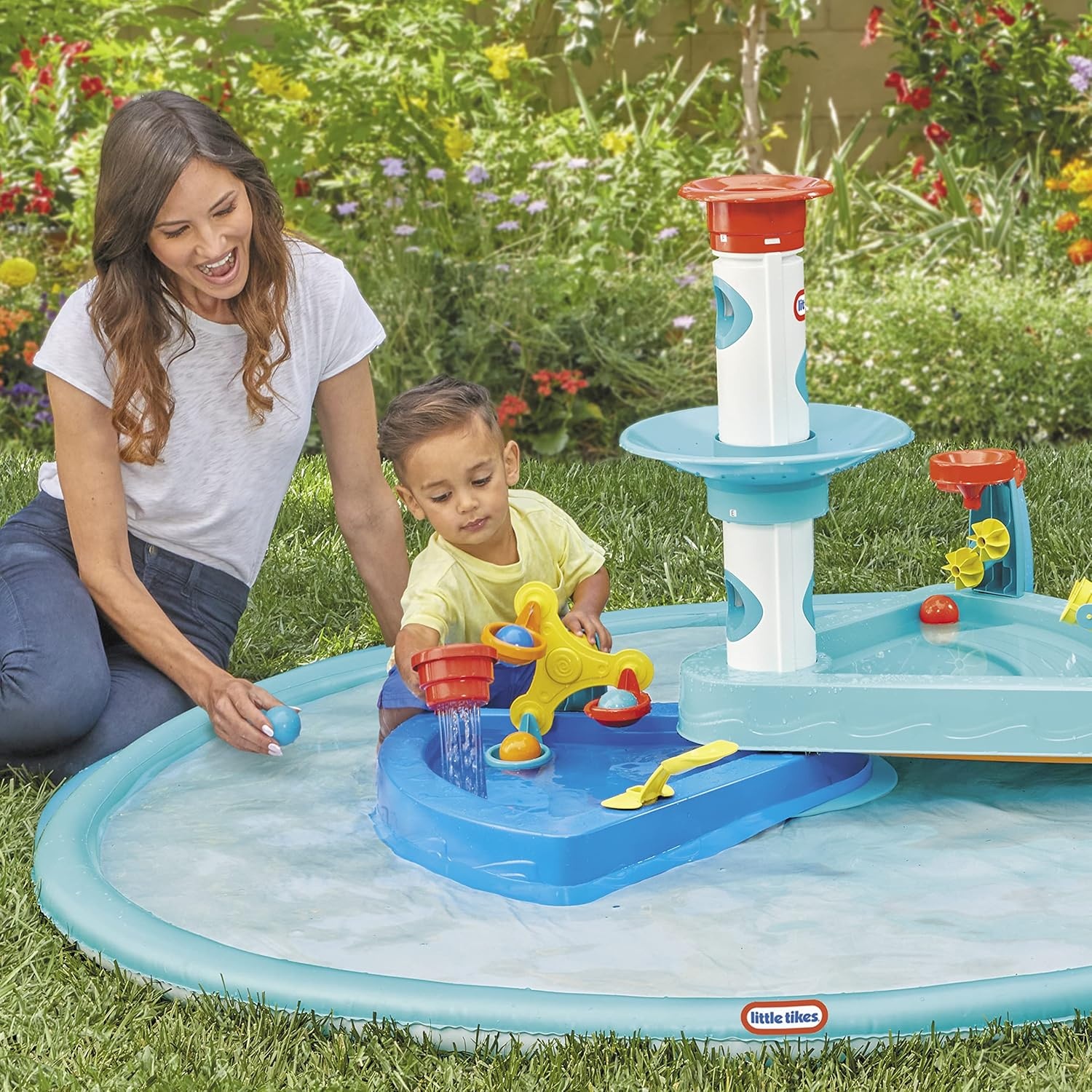 Little Tikes® 3-in-1 Splash ‘n Grow Outdoor Water Play Table with Accessories and Splash Pad for Kids, Children, Boys & Girls 3+ Years