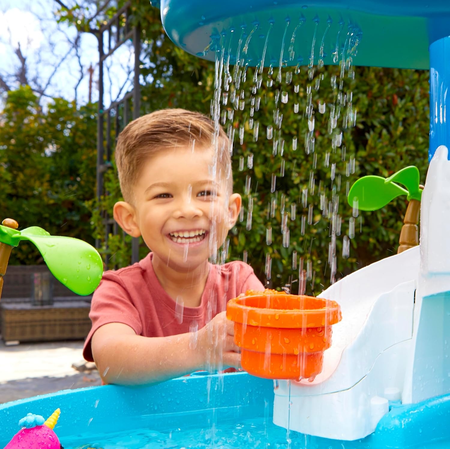 Little Tikes Waterfall Island Water Table (Amazon Exclusive) Activity Playset with Accessories, Outdoor, for Boys and Girls Ages 2-5 Years