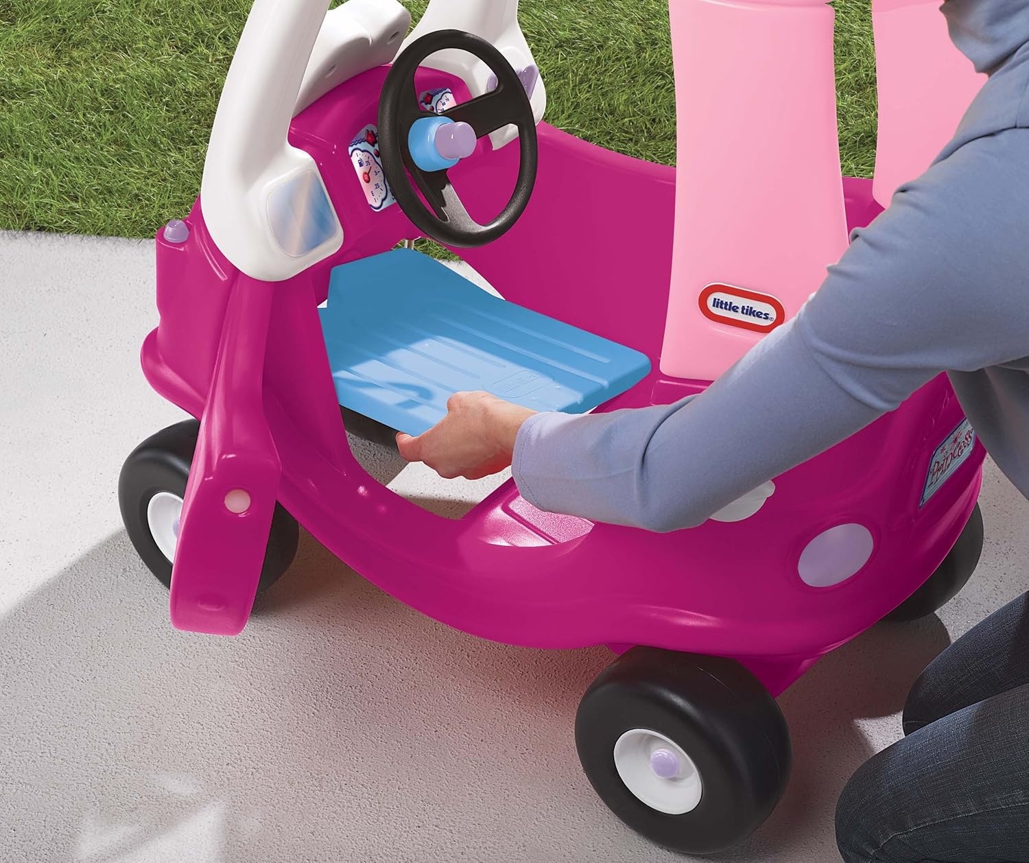 Little Tikes Princess Cozy Coupe Ride-On Toy – Toddler Car Push and Buggy Includes Working Doors, Steering Wheel, Horn, Gas Cap, Ignition Switch – For Boys and Girls Active Play , Magenta
