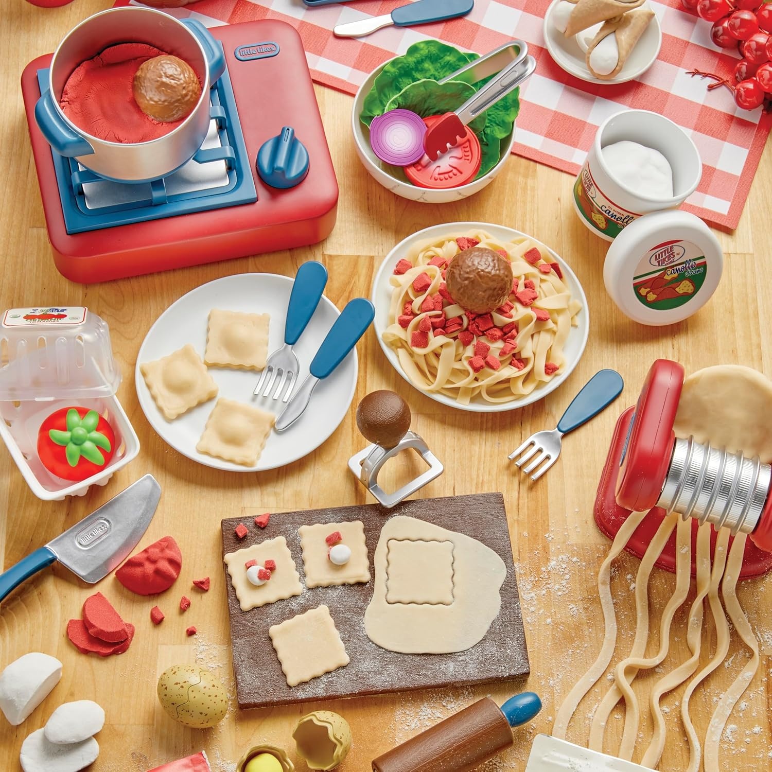 Little Tikes Creative Chefs Italian Restaurant Kit with 33 Accessories, Pretend Play Cooking Set, for Boys, Girls Ages 3+